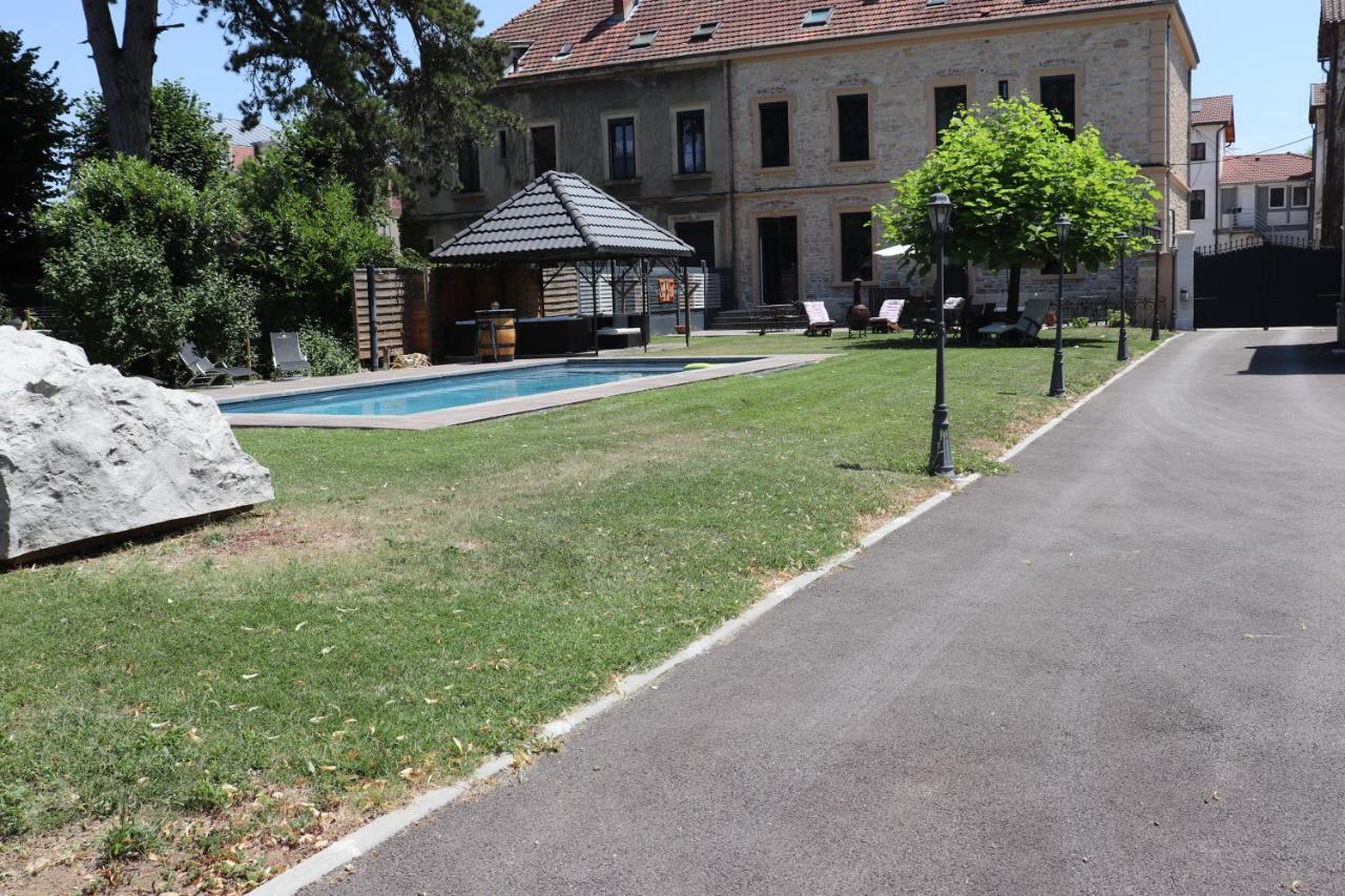 Hotel Les Tourelles Exterior foto